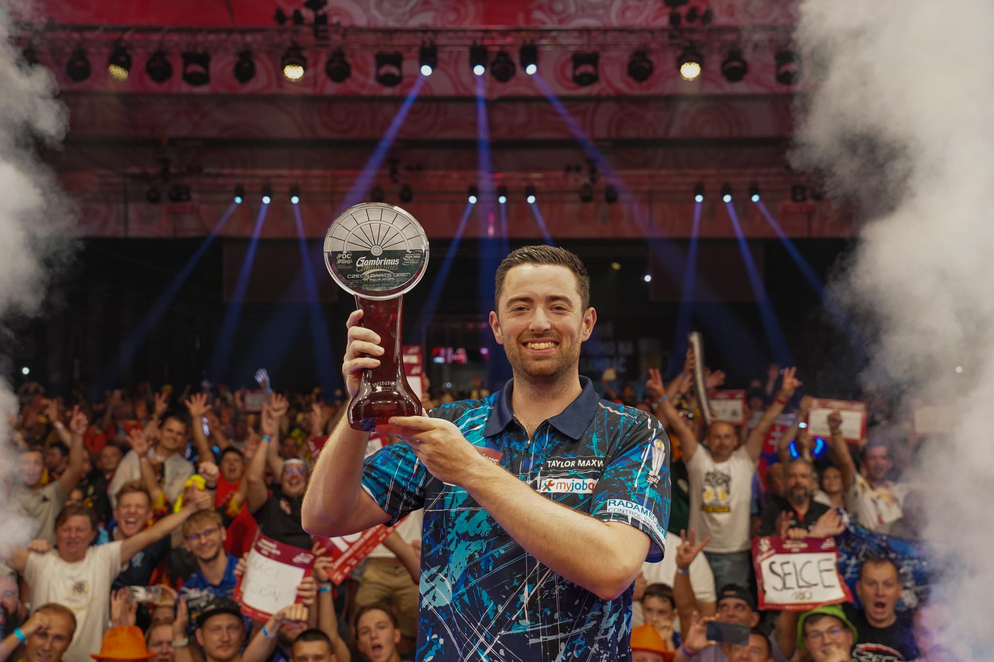 Luke Humphries gewinnt die Czech Darts Open 2025.