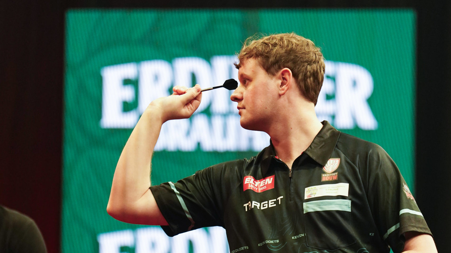 Kevin Doets in der 1. Runde der European Darts Trophy 2026 in der Lokhalle in Göttingen